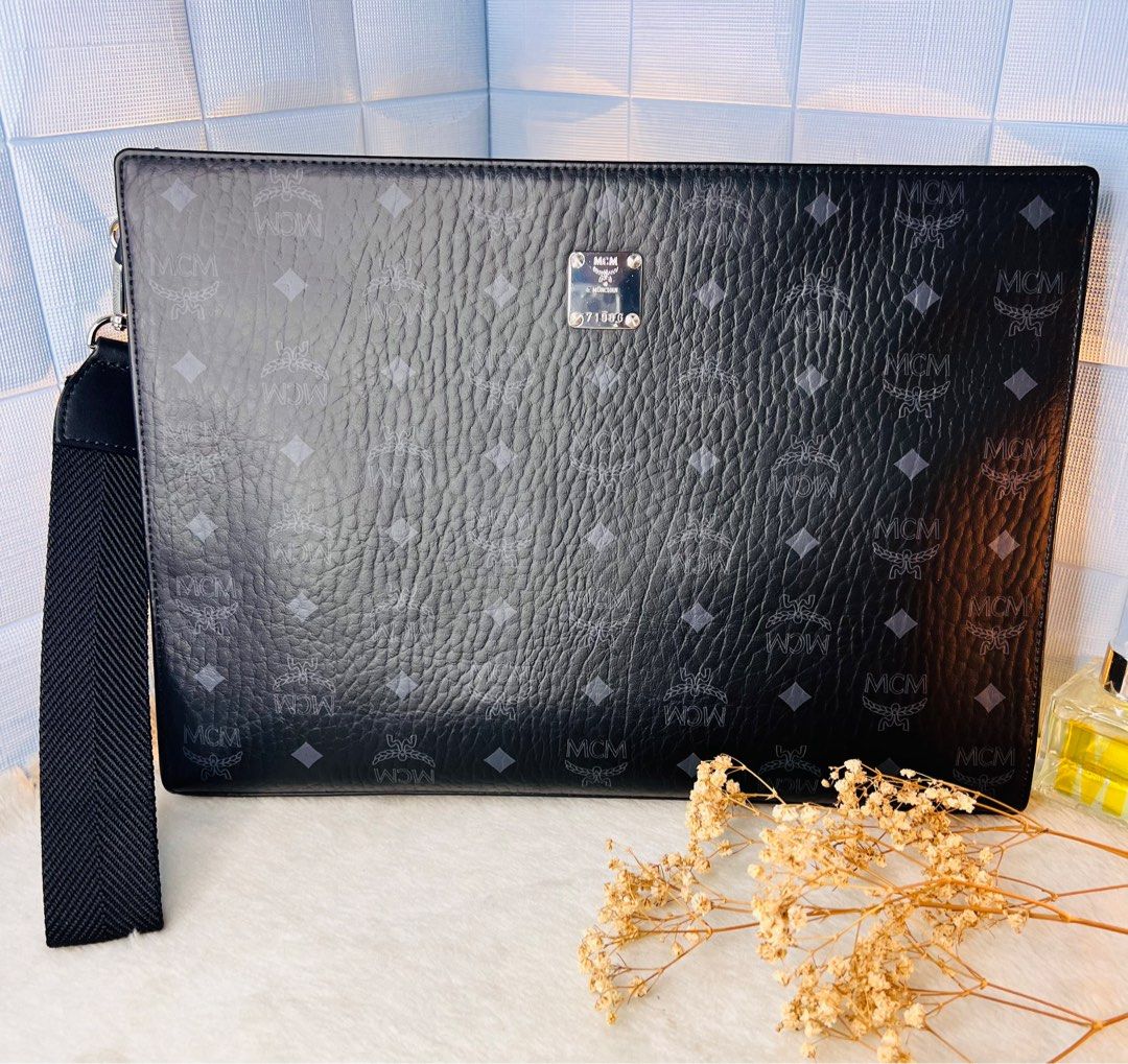 Mcm men clutch