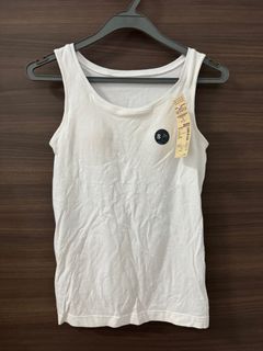 (Category: ) located in . Submitted by knotjustfashion (Listing ID 1307180141, Image 1). Description: .