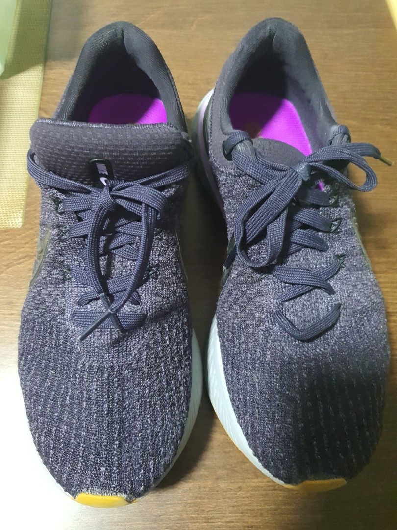 Nike react (Category: Sneakers) located in Singapore. Submitted by shoesdudezz (Listing ID 1307199238, Image 1). Description: nike react-fast deal 50 size us10.