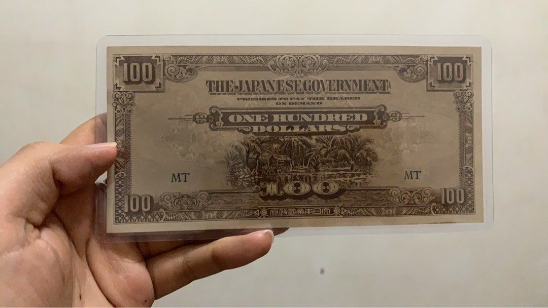 Old Notes (Category: Announcements) located in Singapore. Submitted by cavenphoon (Listing ID 1307176315, Image 1). Description: Who want buy please contact .