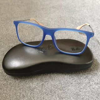 Ray-Ban Optics Eyeglasses Full Rim

RB7054F-5524 Blue

Size: 53 - 17 - 145