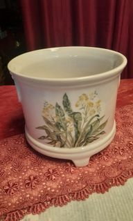 St.Michaels plant pot vase porcelain 6x5" Made in England