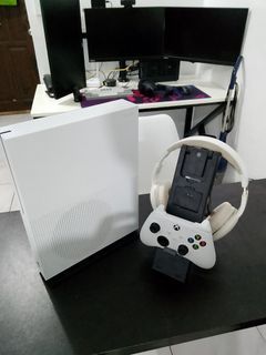Xbox one S vertical