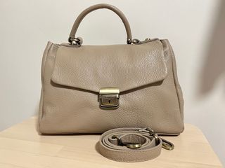（分類：）位於 。 由 clairrosy 提交（商品編號 1307363692，圖片 1）。簡介： 。