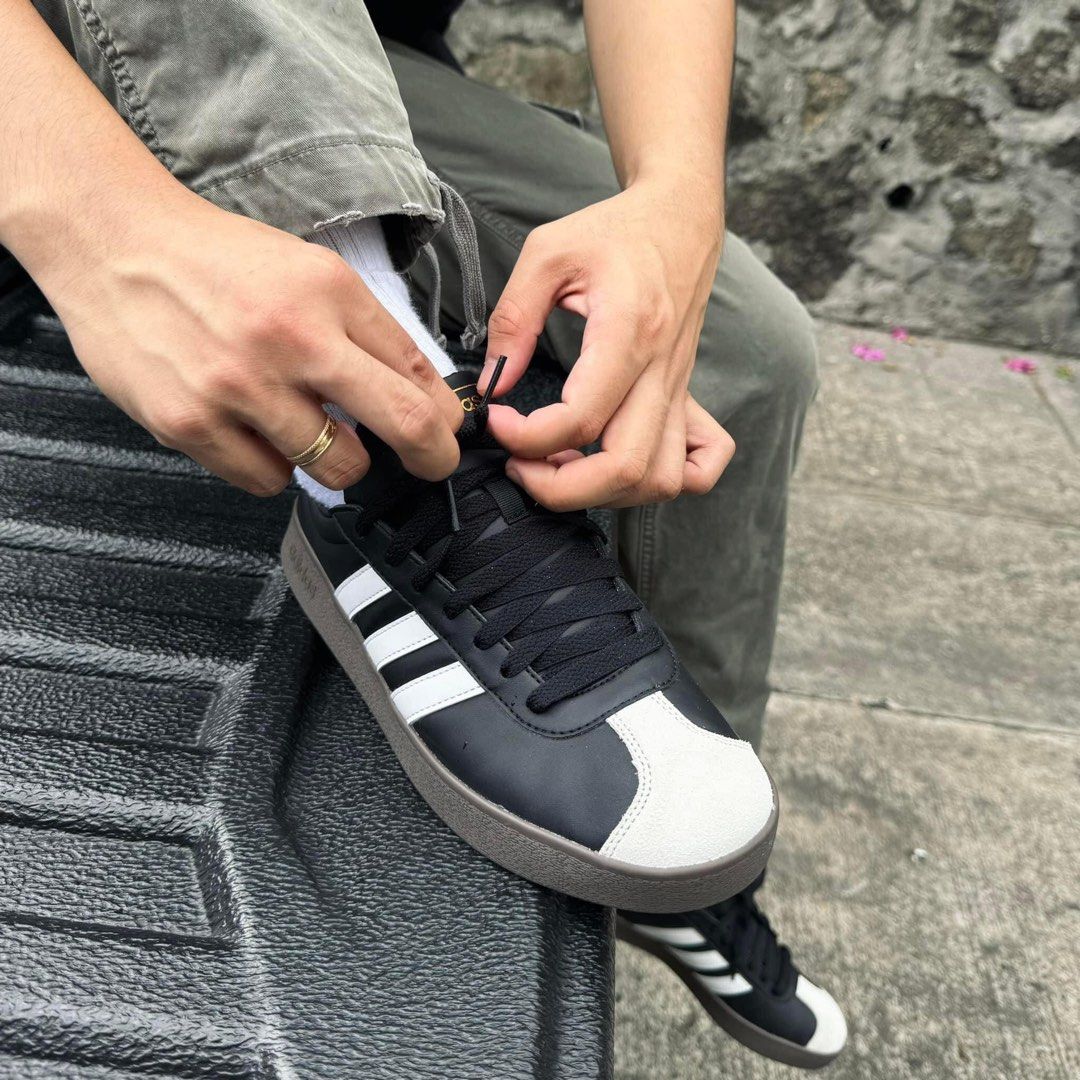 ADIDAS VL COURT 2.0 BLACK WHITE GUM Men s Fashion Footwear Sneakers on Carousell