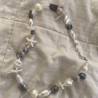 beads table beach necklace pearl starfish shell