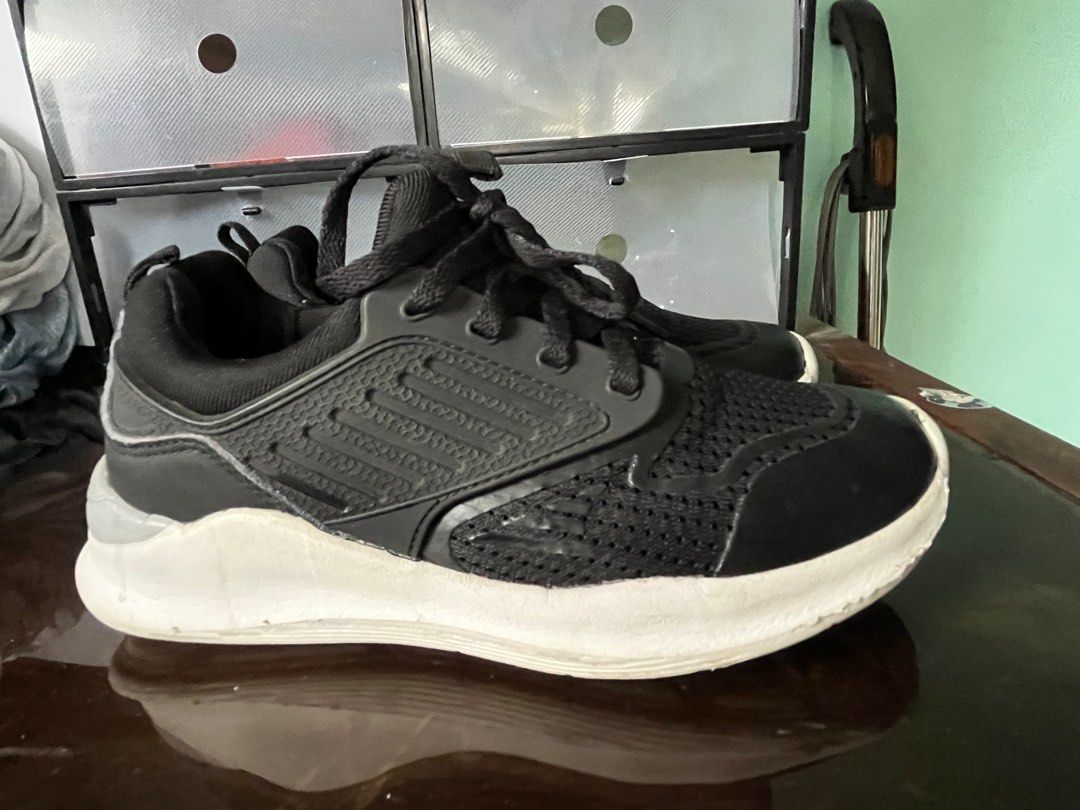 Black rubber shoes (World Balance) (Category: Babies & Kids Fashion) located in Pasig City. Submitted by angelstuffshop (Listing ID 1307313875, Image 3). Description: .