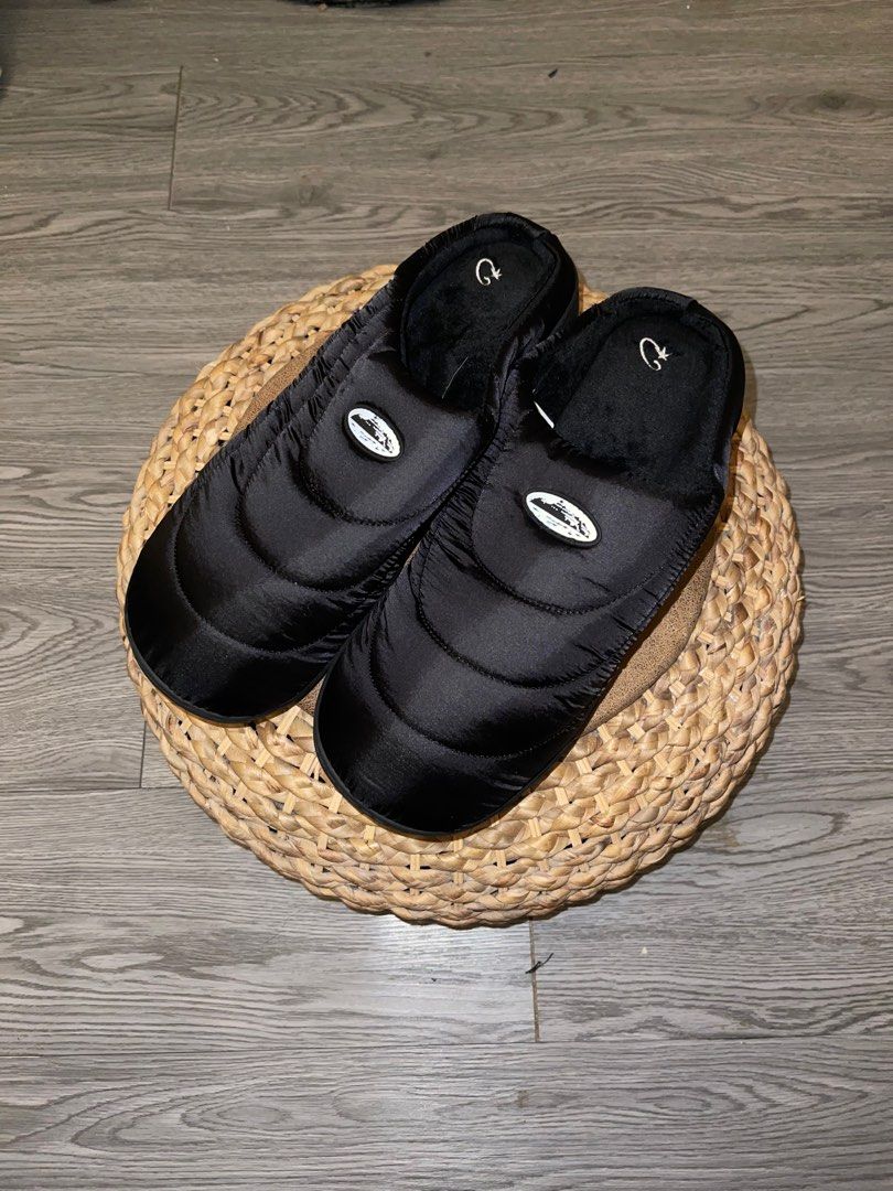 Corteiz black crib crep slippers, 男裝, 鞋, 拖鞋- Carousell