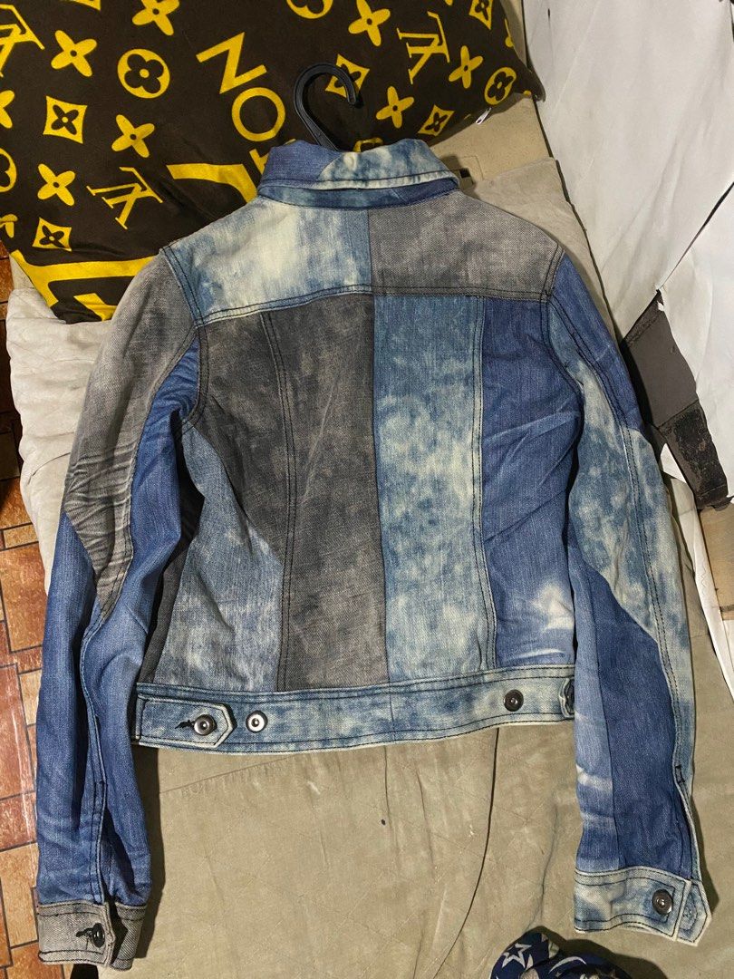 cropped denim polo (Category: Coats, Jackets and Outerwear) located in Quezon City. Submitted by stringart_mflor (Listing ID 1307368222, Image 2). Description: 15x20 10/10 good condition.