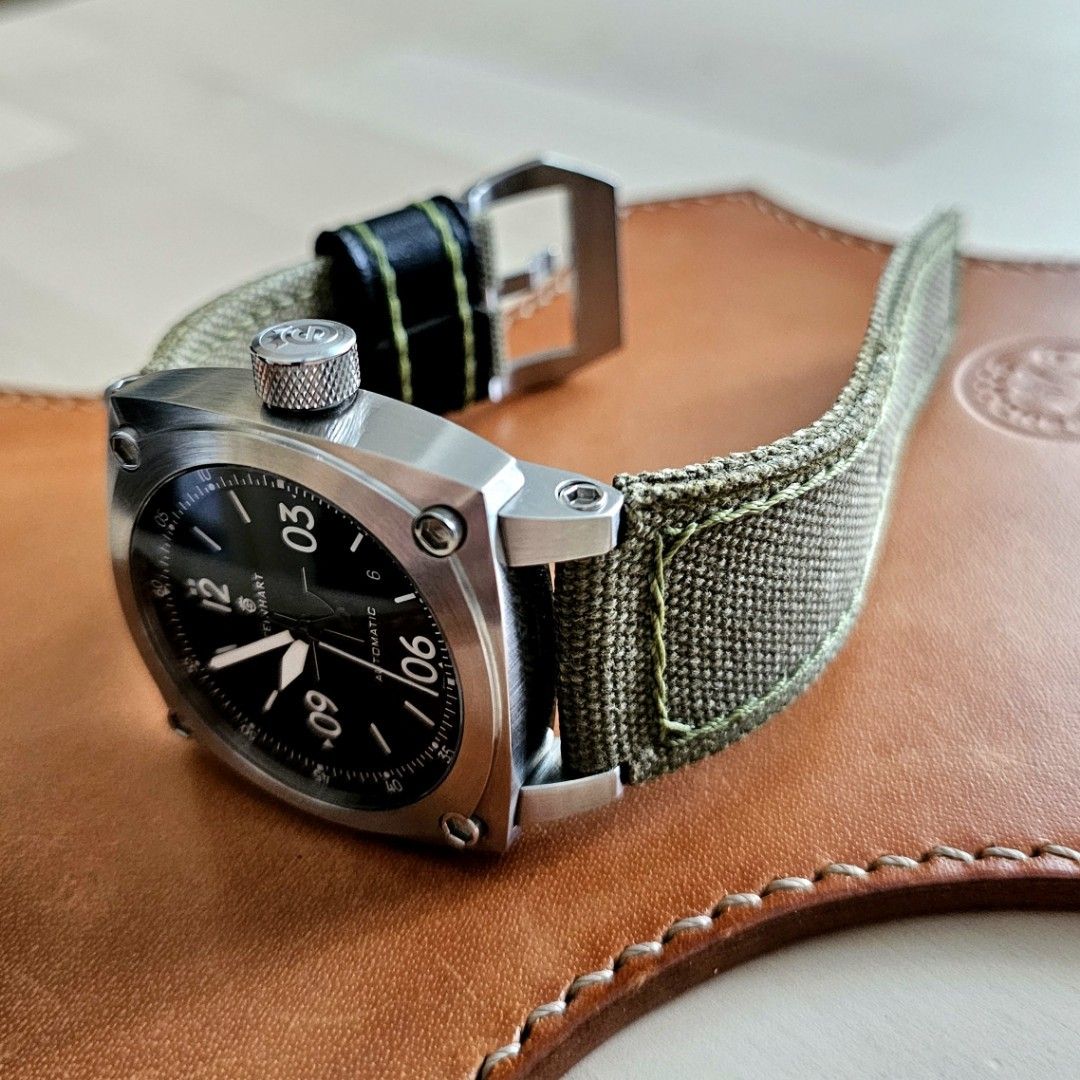 Steinhart leather strap top