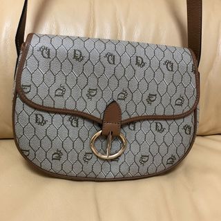（分類：）位於 。 由 juoijek 提交（商品編號 1307303873，圖片 1）。簡介： 。