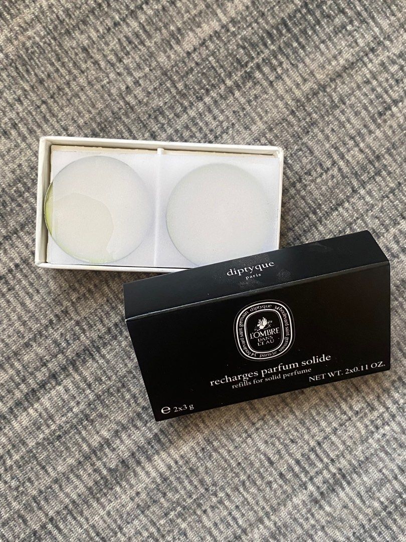 Diptyque Solid Perfume Refills (L’ombre Dans L’eau) (Category: Fragrance & Deodorants) located in Pasay City. Submitted by itabiyou (Listing ID 1307280727, Image 1). Description: Notes: blackcurrant & roses - longevity: excellent! - both for men & women - scent isn’t too overpowering - bought in the official diptyque website for $60 - if you need more photos, please feel free to send me a message :).