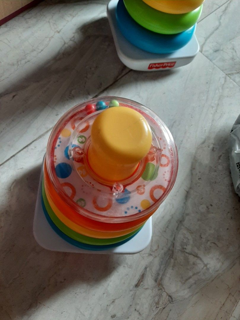 Donat susun stacking Fisher Price