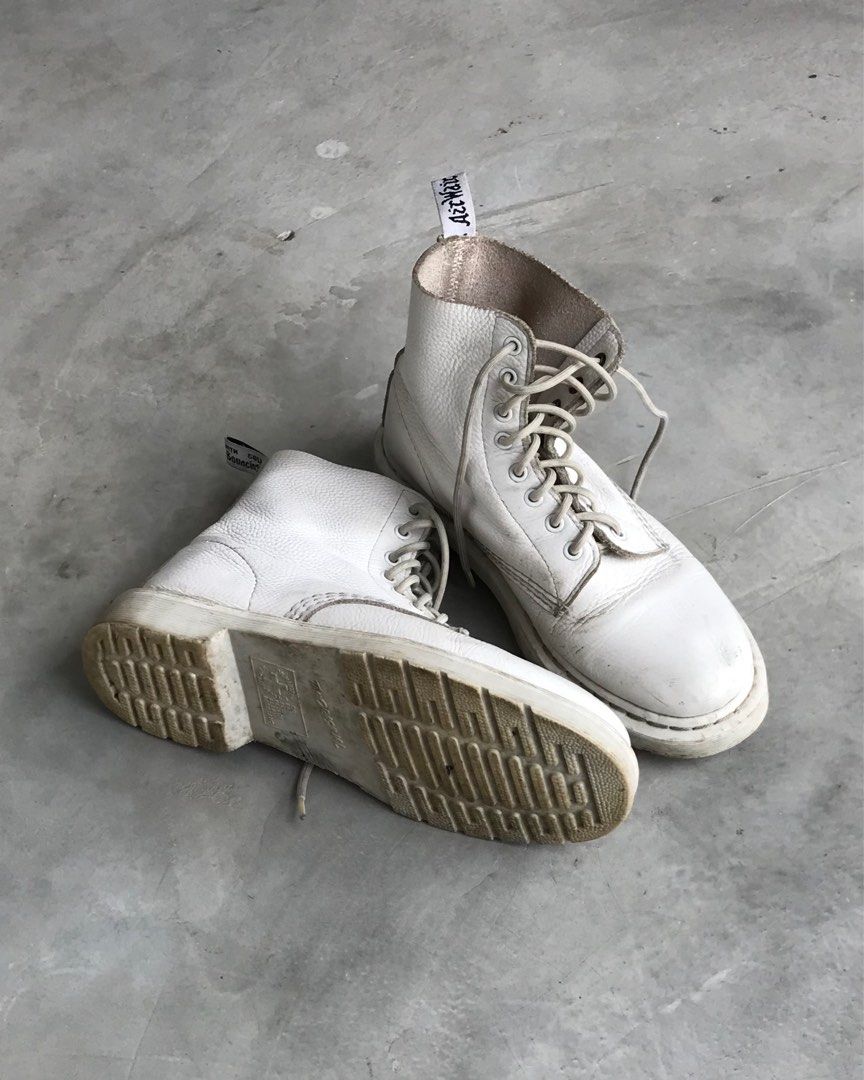Dr Martens 1460 mono white boots Men s Fashion Footwear Boots on Carousell
