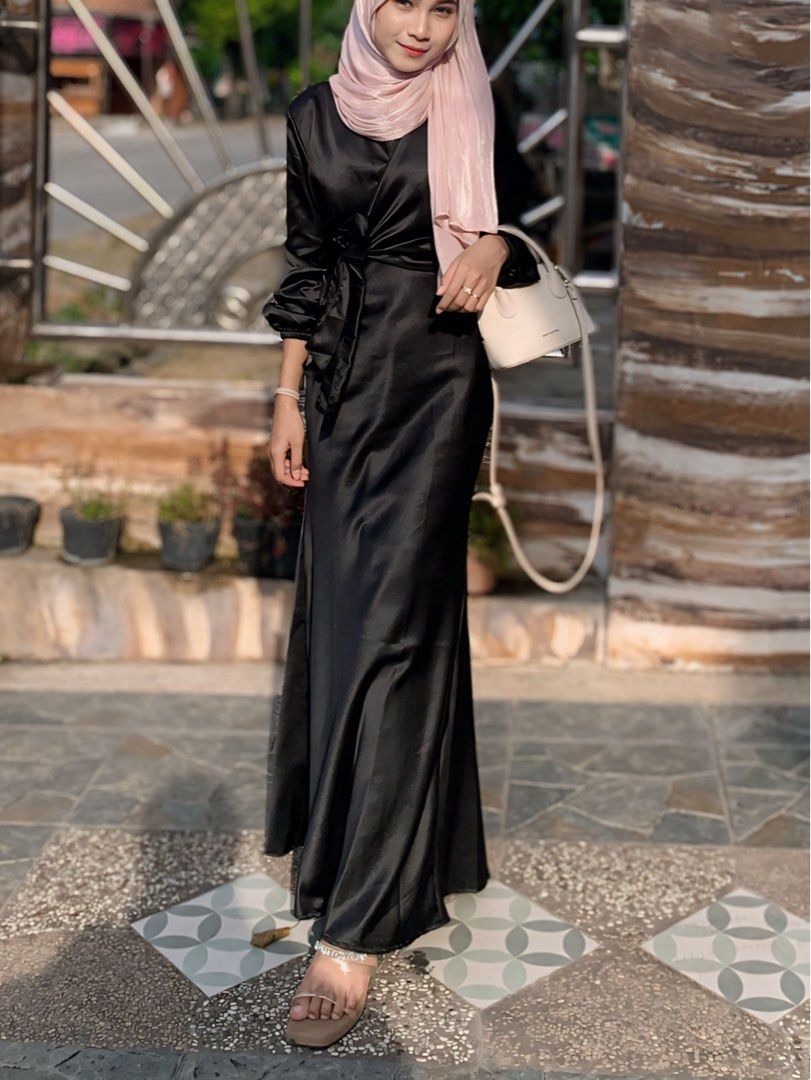 Dress gaun silk