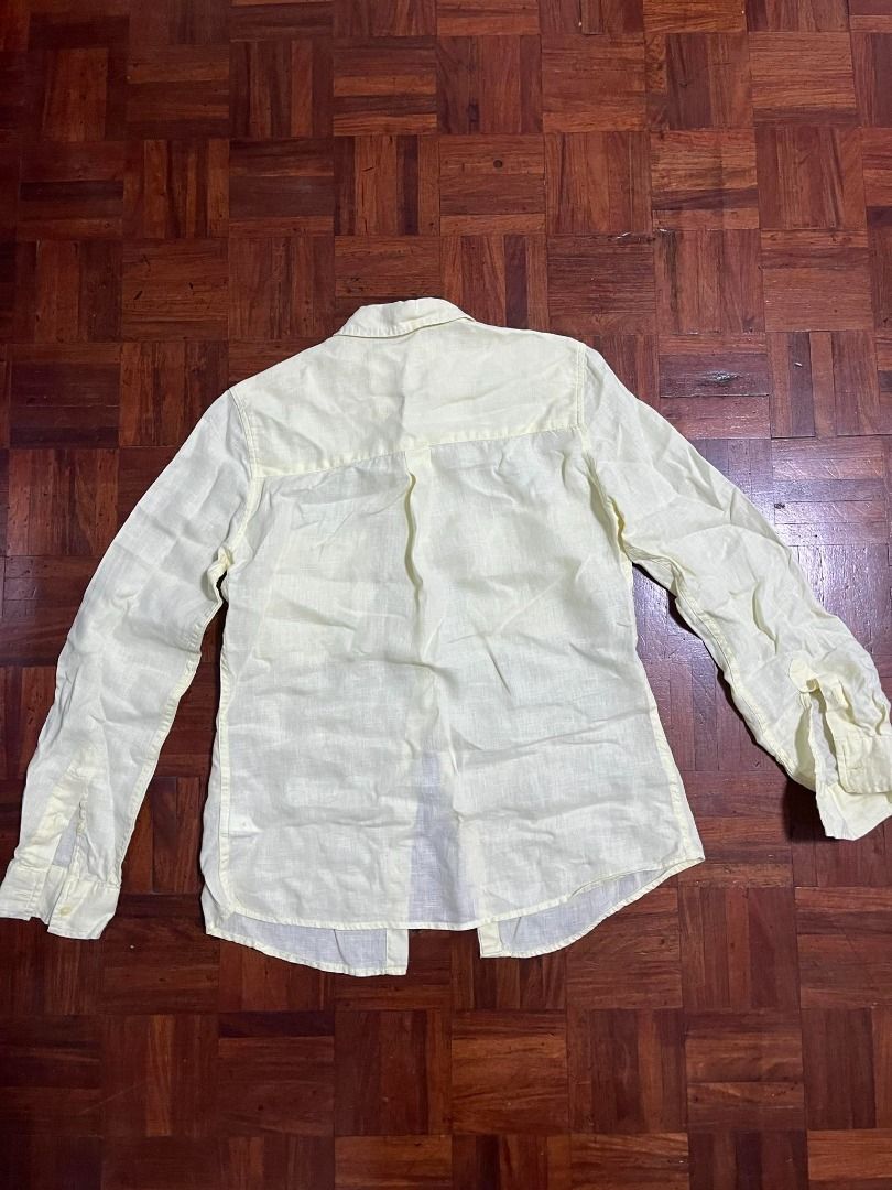 Essentials Collection long sleeve (Category: Longsleeves) located in Quezon City. Submitted by official.lostcorner (Listing ID 1307383625, Image 2). Description: Original Essentials Collection. No issues. Looks good as new..