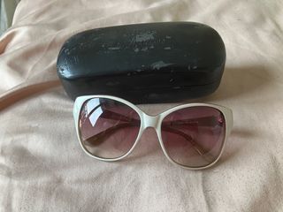 GUESS BY MARCIANO white rim sunglasses / shades