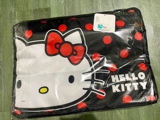 Hello Kitty Laptop Bag w/ zipper up to 16"
