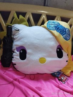Hello kitty pillow