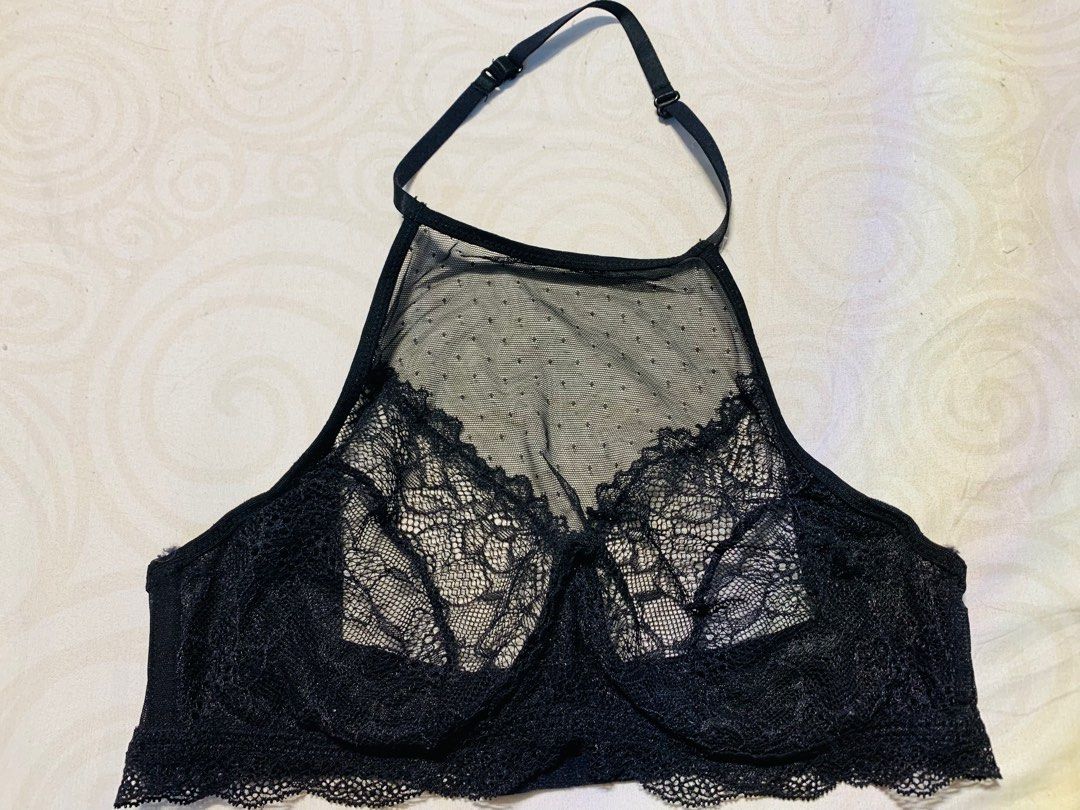 H&M lacey halter bra (Category: Undergarments & Loungewear) located in Quezon City. Submitted by ron_s (Listing ID 1307337083, Image 2). Description: Unused Not padded No issues.