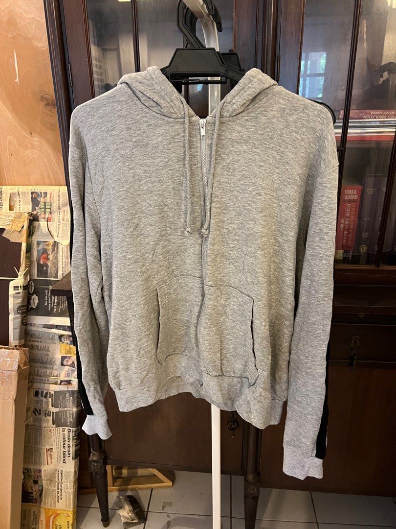 H M sweater hoodie Men s Fashion Tops Sets Hoodies on Carousell
