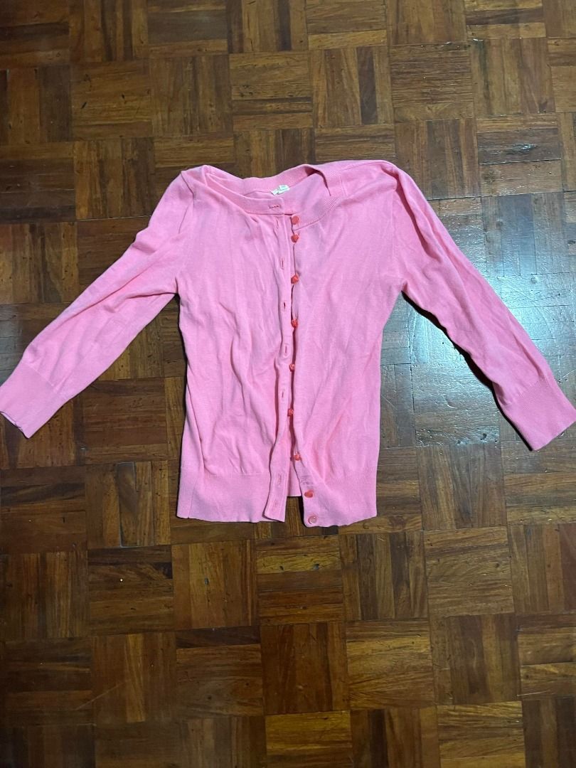 j.crew classic cotton cardigan (Category: Others Tops) located in Quezon City. Submitted by official.lostcorner (Listing ID 1307382272, Image 1). Description: Original J.CREW. No issues. Looks good as new..