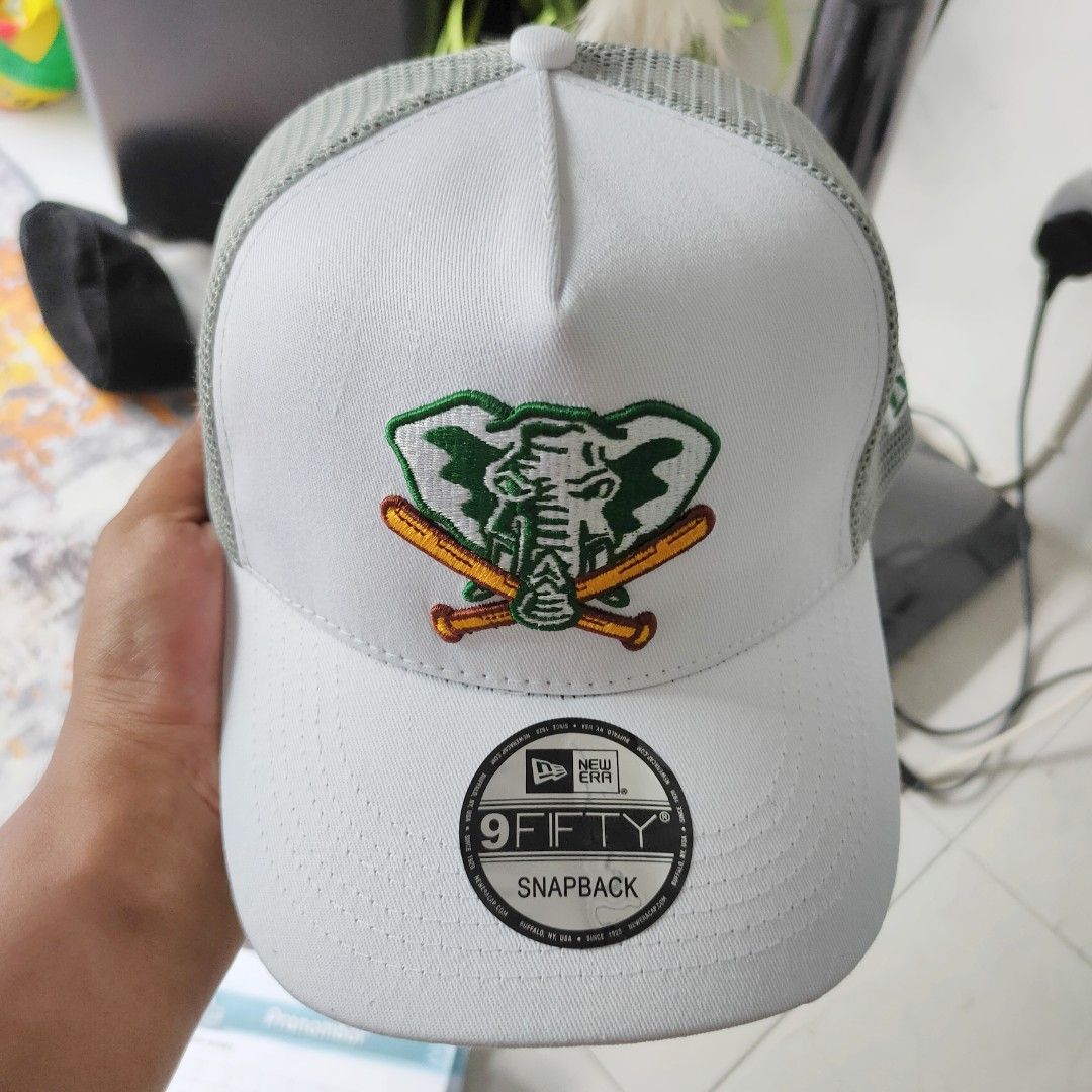 White cap oakland outlet