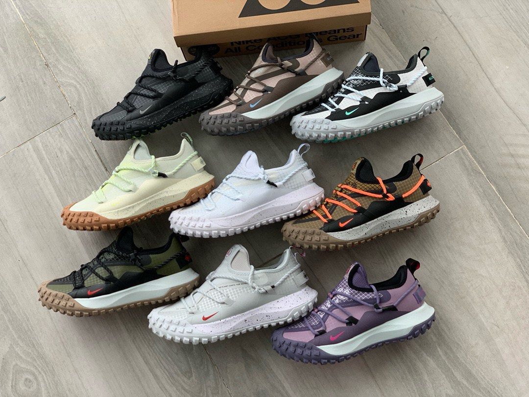 Nike acg outdoor top