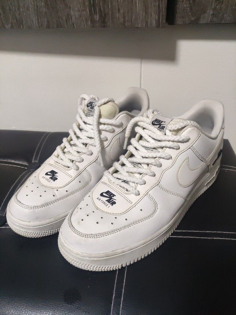 Nike AIR FORCE 1 - LV8 - US sz8.5 (Category: Sneakers) located in Quezon City. Submitted by delo301 (Listing ID 1307326953, Image 1). Description: NIKE AIR FORCE 1 - LV8 US sz 8.5 minimial drag and creases only excellent condition with BOX.