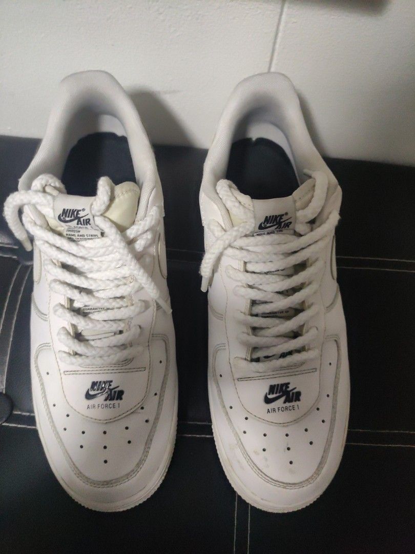 Nike AIR FORCE 1 - LV8 - US sz8.5 (Category: Sneakers) located in Quezon City. Submitted by delo301 (Listing ID 1307326953, Image 2). Description: NIKE AIR FORCE 1 - LV8 US sz 8.5 minimial drag and creases only excellent condition with BOX.