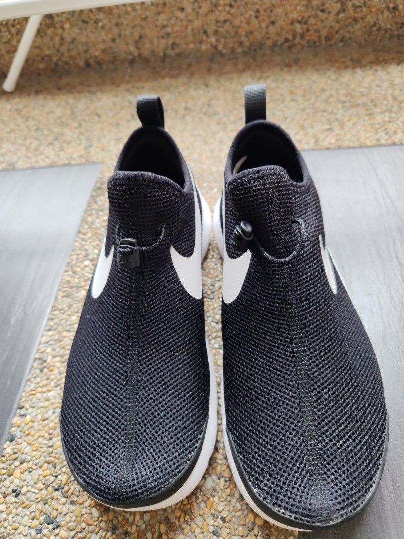 Nike Aptare Essential Black Women s Fashion Footwear Sneakers on Carousell