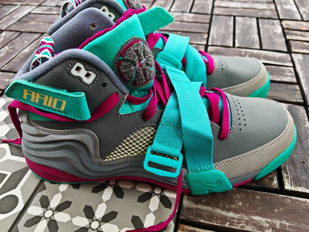 NIKE LUNAR RAID BASKETBALL SHOES 654480 001 US 10 UK 9 EUR 44