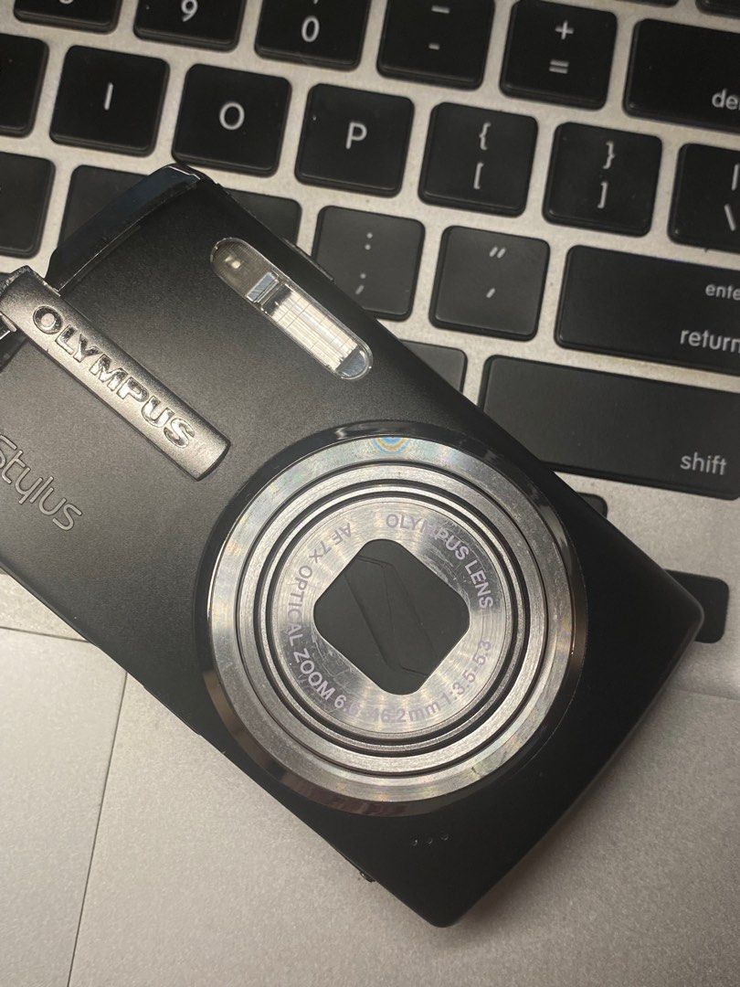 Olympus Stylus 1010 digicam (Category: Cameras) located in Muntinlupa City. Submitted by yvnmrk (Listing ID 1307357576, Image 1). Description: READ DESCRIPTION BEFORE MESSAGING! Unit only bought it like this! Only used for display! > doesn’t work! >gcash payment! > pwede iparepare .