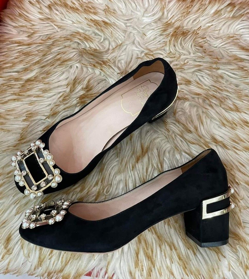Rv heels online