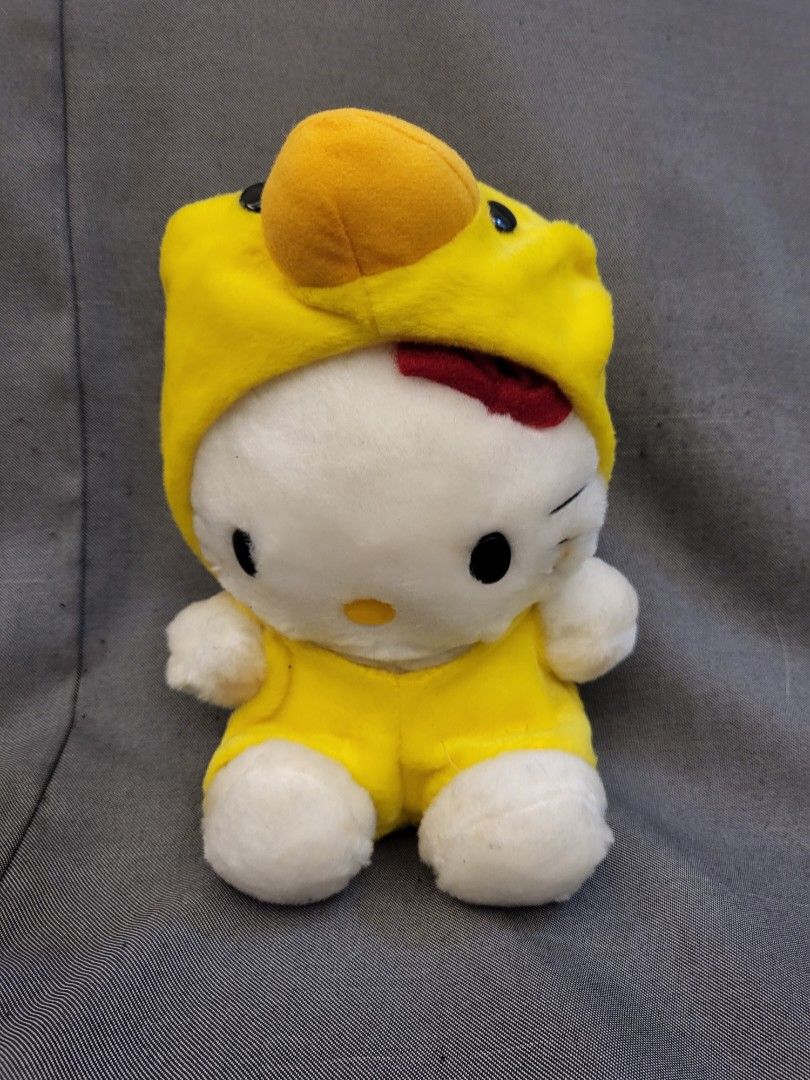 Sanrio Hello Kitty Yellow Chick Plushie (Category: Plushies & Soft Toys) located in San Fernando. Submitted by jpmarketplace2023 (Listing ID 1307279739, Image 1). Description: 💚 All items are authentic from Japan. 💛 MOP: GCash (❌️ GCash Protect) 🩵 MOD: LBC only (❌️ S. Checkout, COD, COP) 💙 Meet-up: Vista Mall, San Fernando, Pampanga 💜 All items are on-hand. 🧡 First to pay gets the item first. ❤️ Breakable items are packed with care and caut