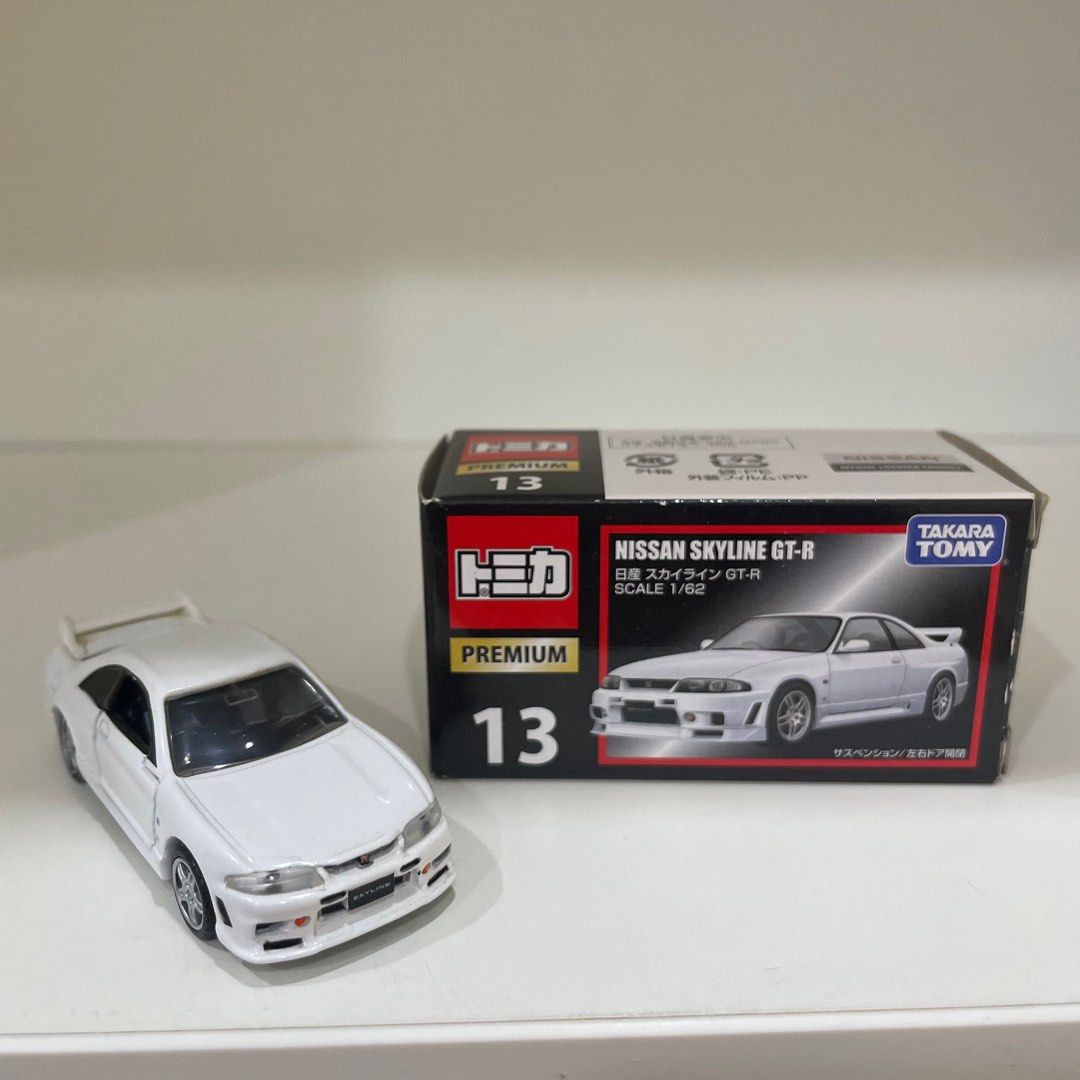 Tomica Premium R33