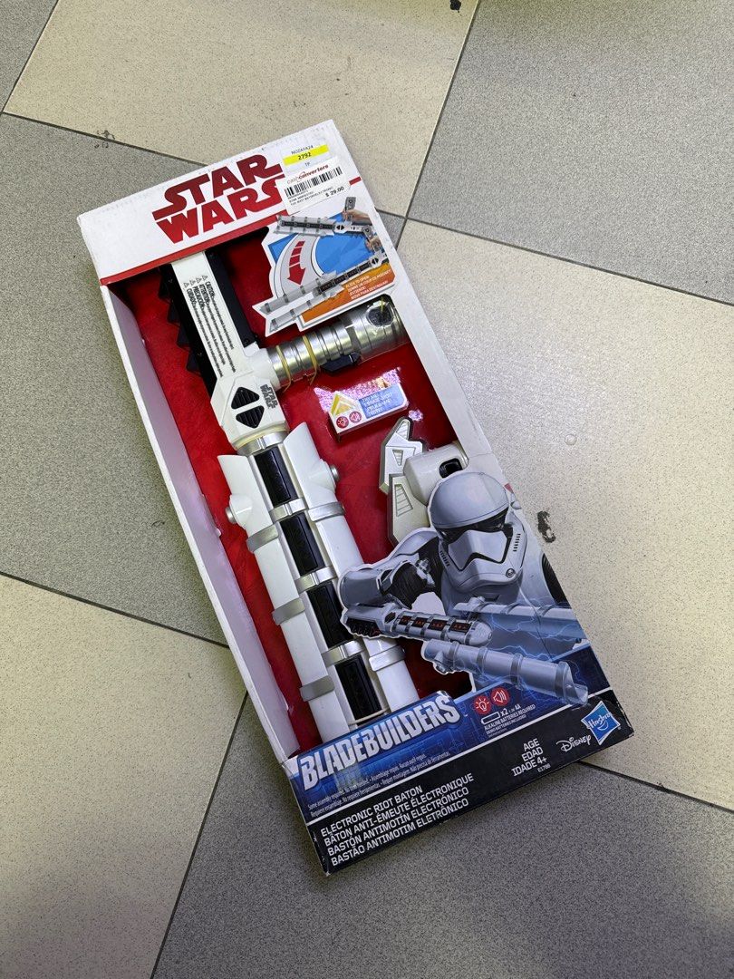 TP-Star Wars: The Last Jedi Bladebuilders Electronic Riot Baton