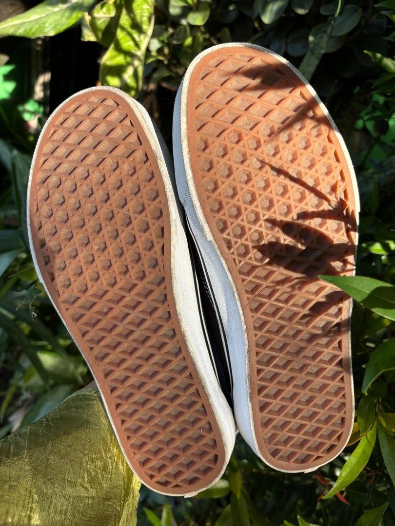 VANS U Old Skool ZALORA Fesyen Wanita Sepatu di Carousell