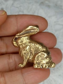 Vintage Goldtone Bunny Brooch