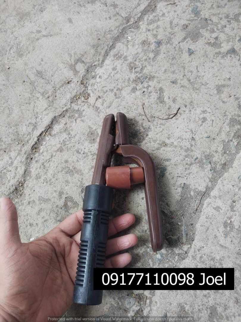 WELDING ELECTRODE HOLDER (Category: Construction Tools & Equipment) located in Manila. Submitted by joeyroque09 (Listing ID 1307295854, Image 2). Description: WELDING ELECTRODE HOLDER Specs: 300 amps .