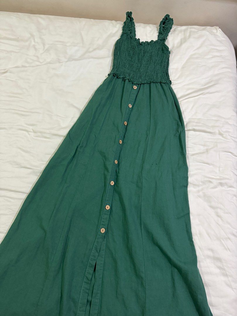 charlotte russe green velvet dress Laurel Velvet Midi Dress– Teuta Matoshi main image 1