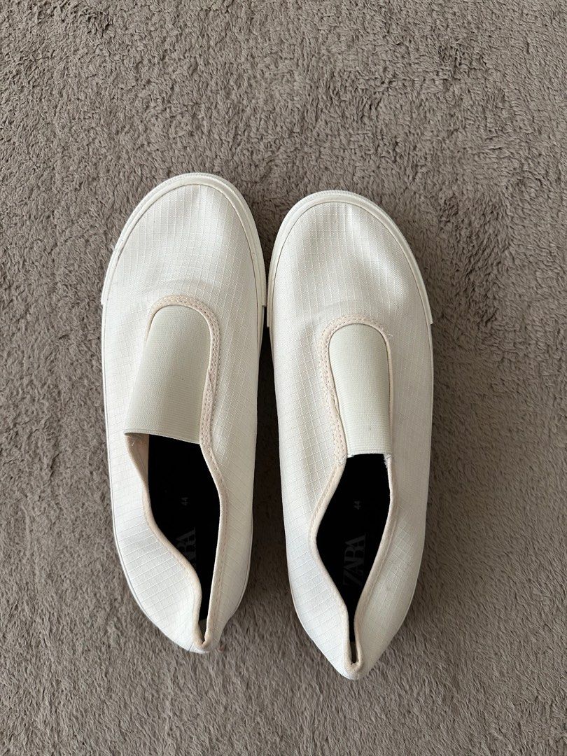 Slip on zara 2025