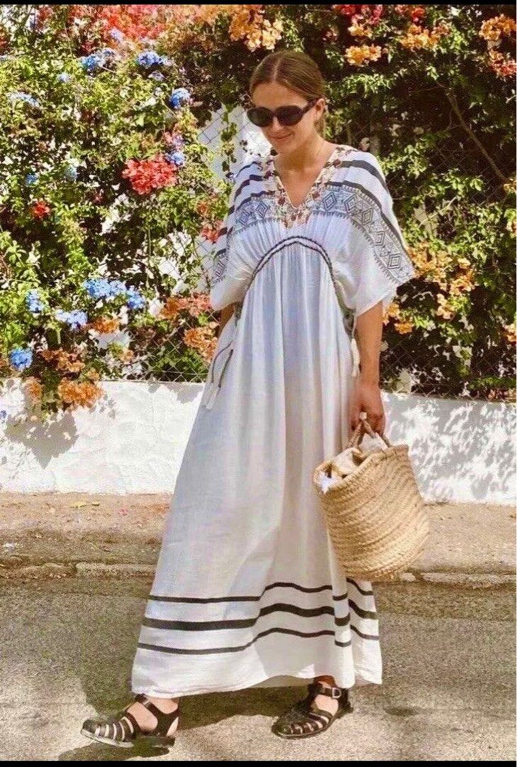 ZARA Voluminous Oversized Ecru Maxi Dress, Women's Fashion, Dresses & Sets,  Dresses on Carousell