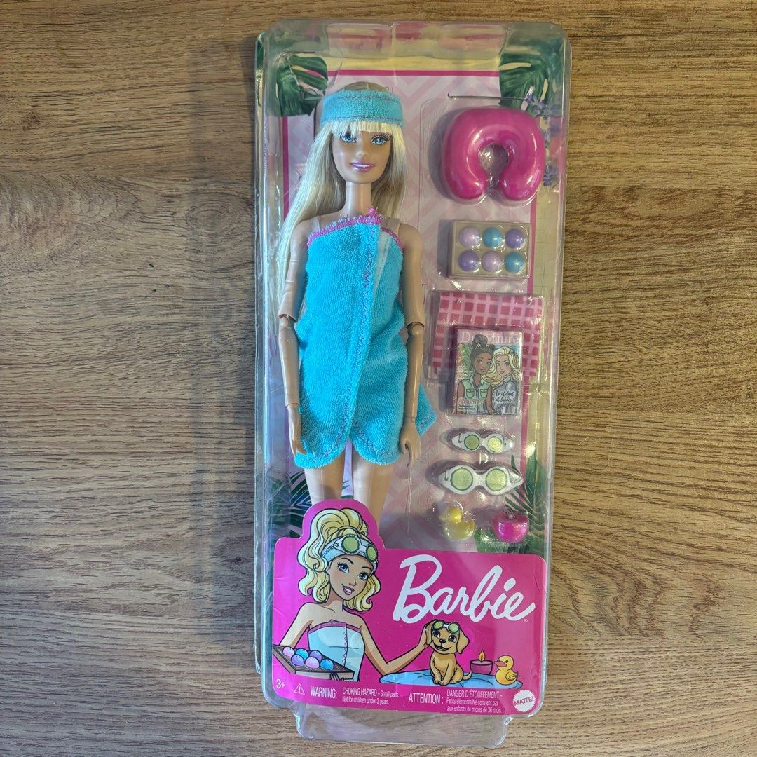 Authentic Blonde Bangs Barbie with Movable joint
