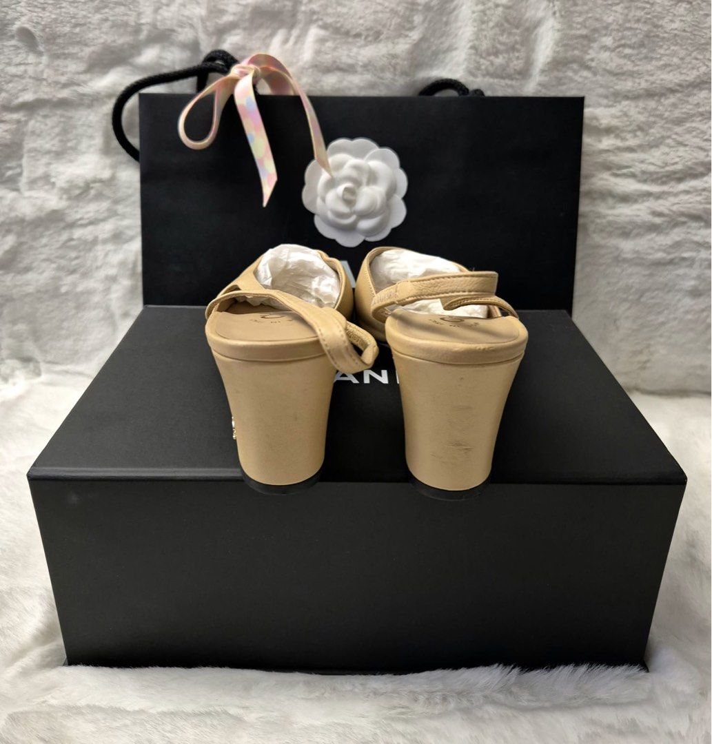 Authentic Chanel Bicolor Beige/Black Slingback Heels Size 37.5 (Category: Sneakers & Footwear) located in Makati City. Submitted by sexytrishy2021 (Listing ID 1307566017, Image 2). Description: .