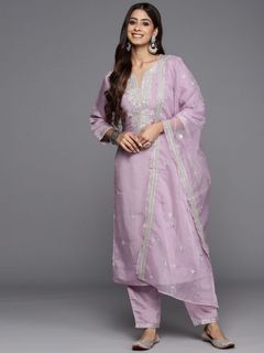 (Category: ) located in . Submitted by elegantwears (Listing ID 1307533393, Image 1). Description: .