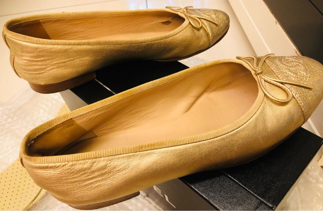 Chanel caviar ballerina flats top