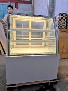 COMMERCIAL CURVE TYPE CAKE CHILLER , FLOOR TYPE BRAND NEW SALE!!!