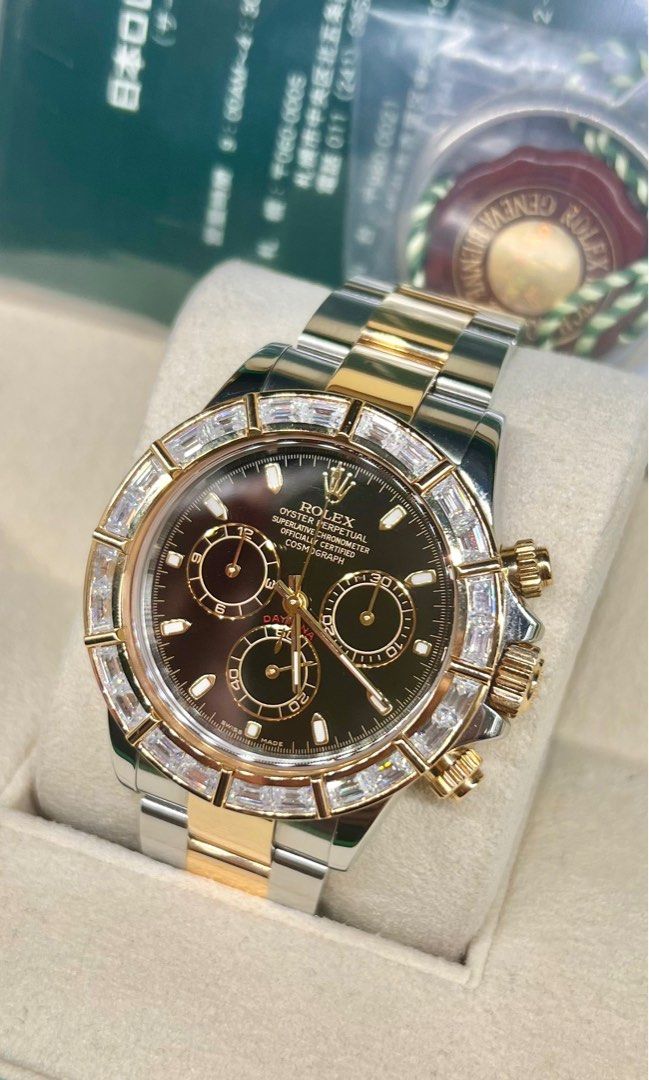 Rolex daytona baguette diamond bezel on sale