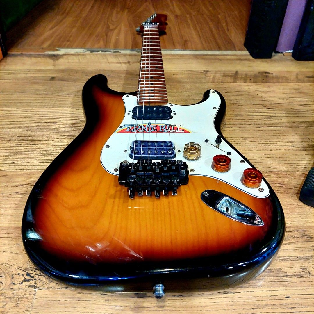 Fender Floyd Rose Classic Stratocaster 1997, Hobbies & Toys, Music ...
